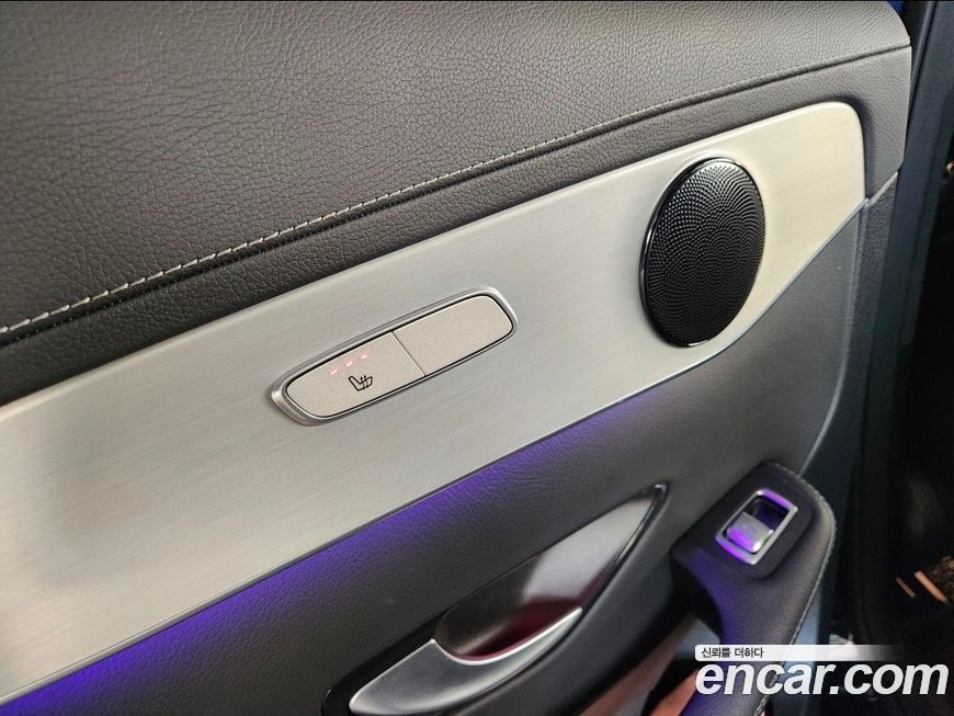 Mercedes-Benz GLC-Class 2021