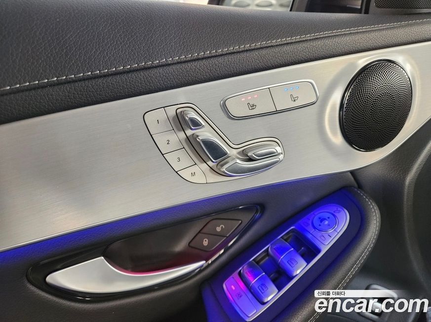 Mercedes-Benz GLC-Class 2021