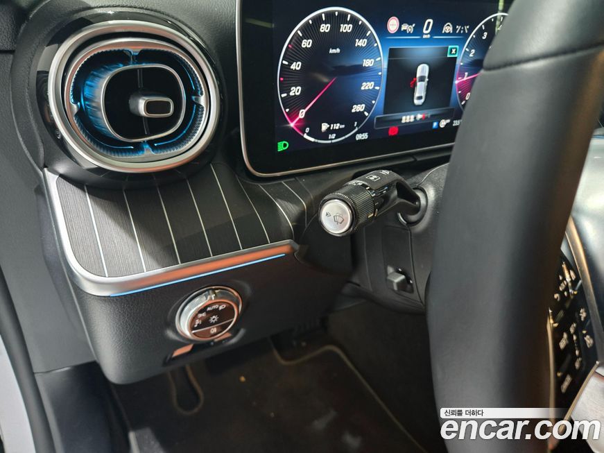 Mercedes-Benz C-Class 2023