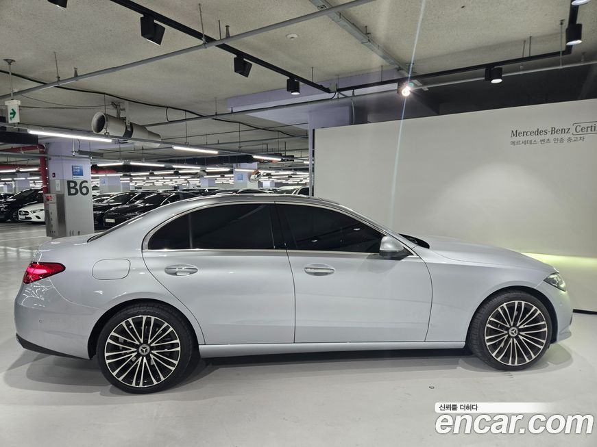 Mercedes-Benz C-Class 2023