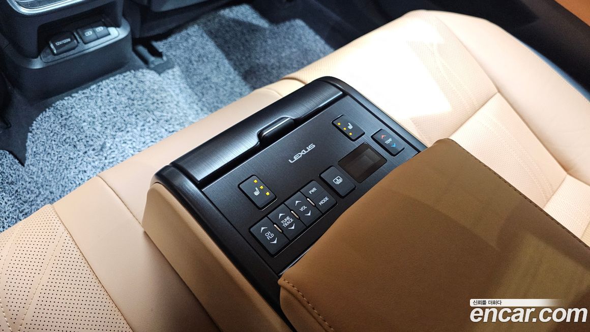 Lexus ES 2022