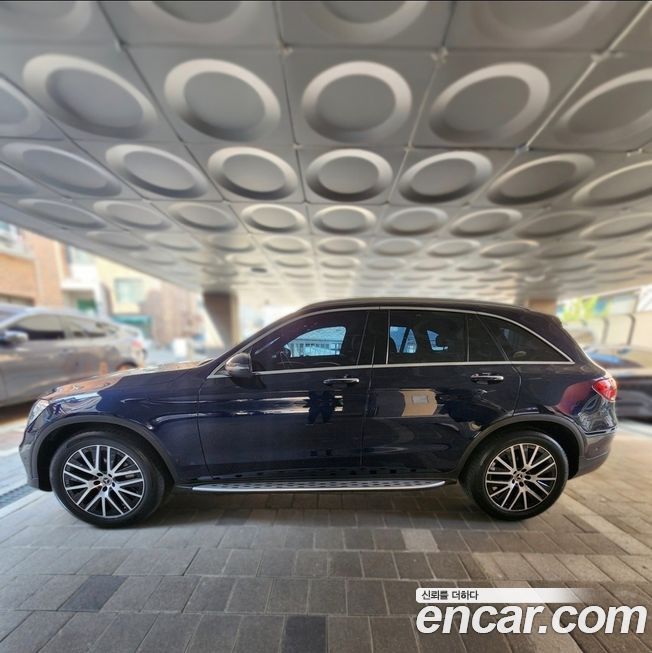 Mercedes-Benz GLC-Class 2021