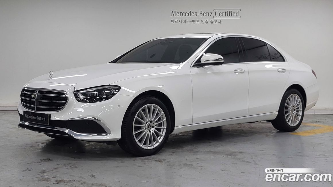 Mercedes-Benz E-Class 2022