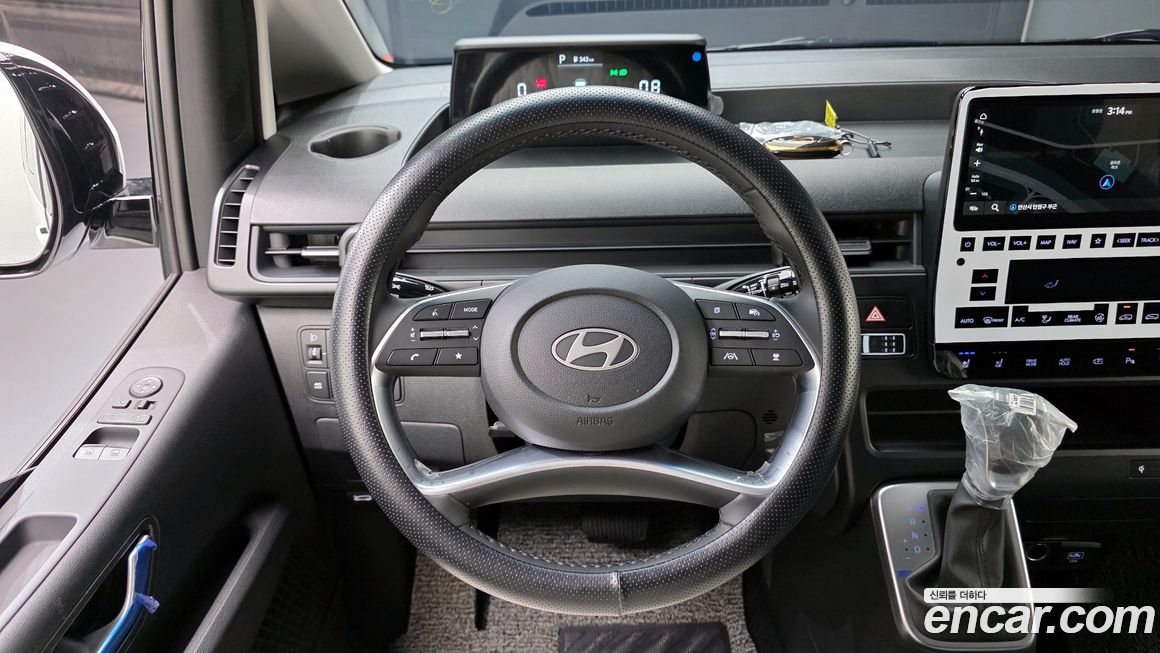 Hyundai Staria 2025