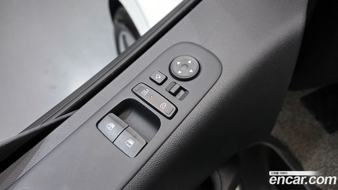 Hyundai Staria 2025
