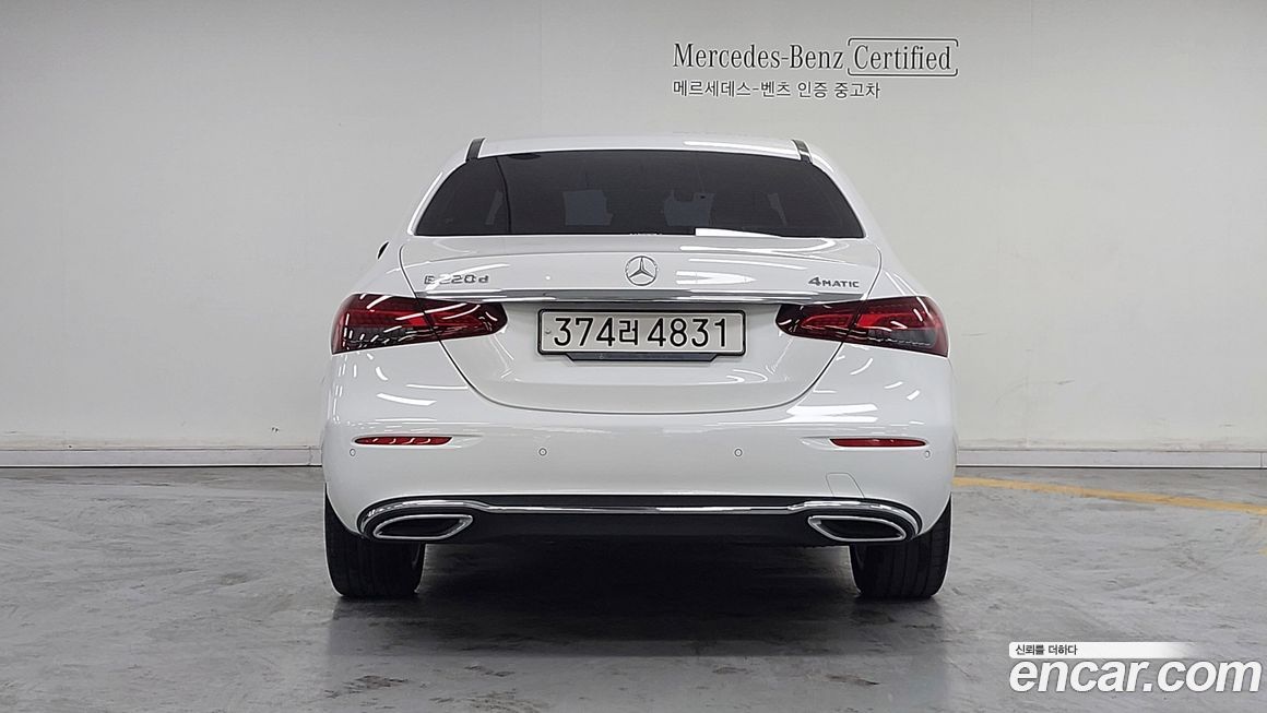 Mercedes-Benz E-Class 2022