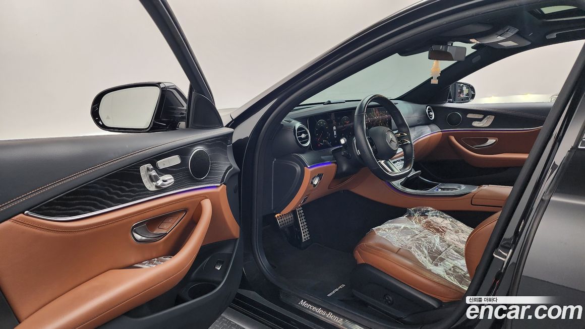 Mercedes-Benz E-Class 2021