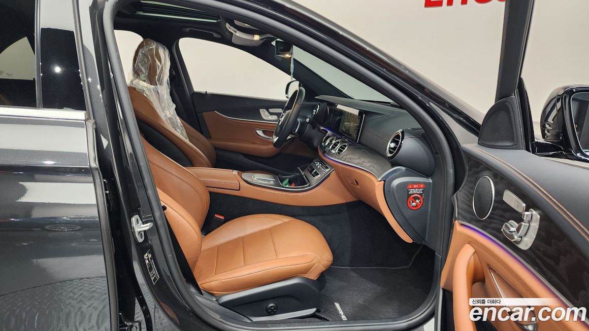 Mercedes-Benz E-Class 2021