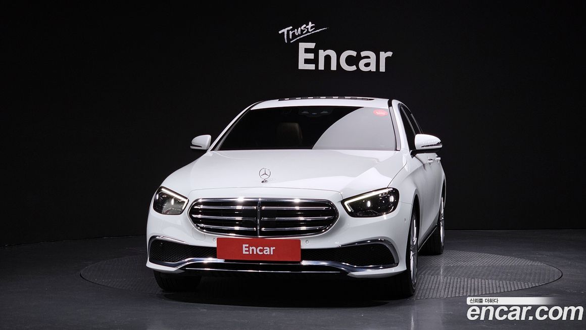 Mercedes-Benz E-Class 2021