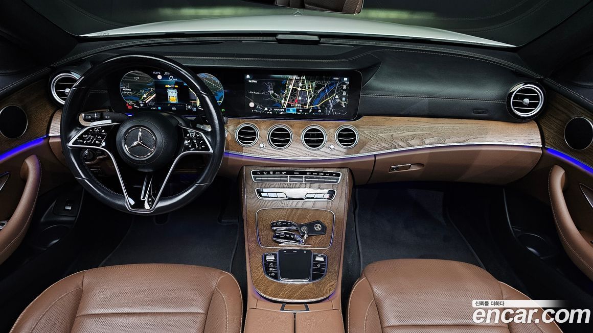 Mercedes-Benz E-Class 2021