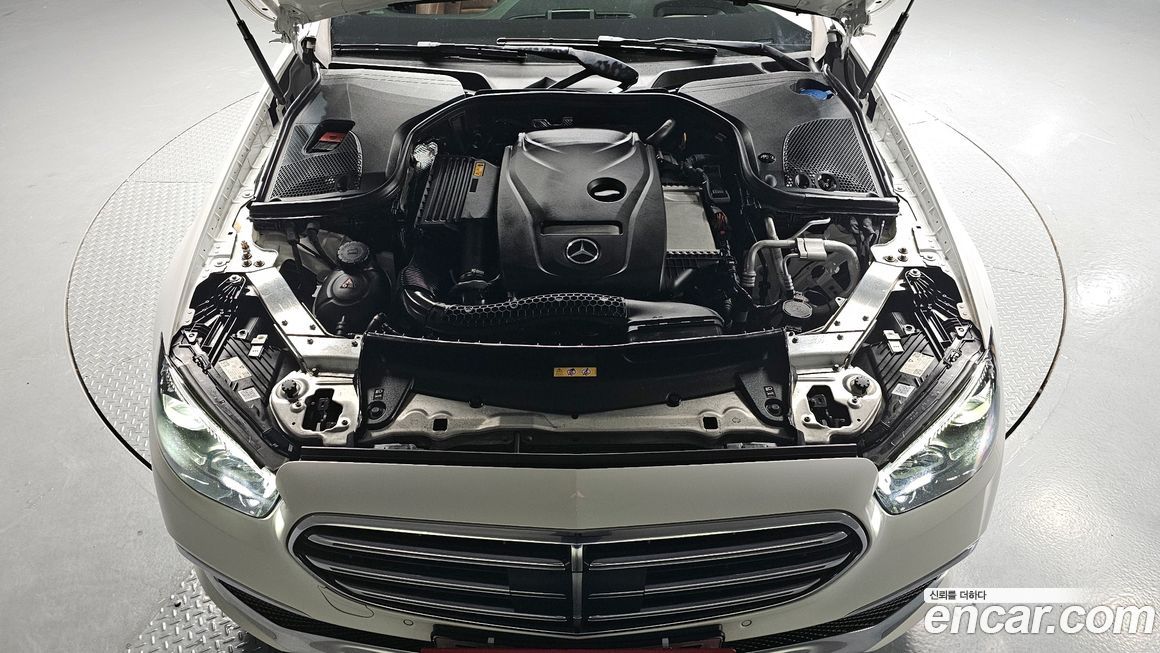 Mercedes-Benz E-Class 2021