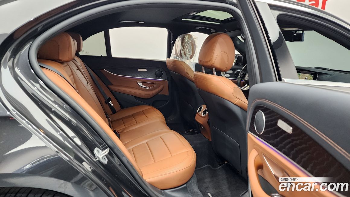 Mercedes-Benz E-Class 2021