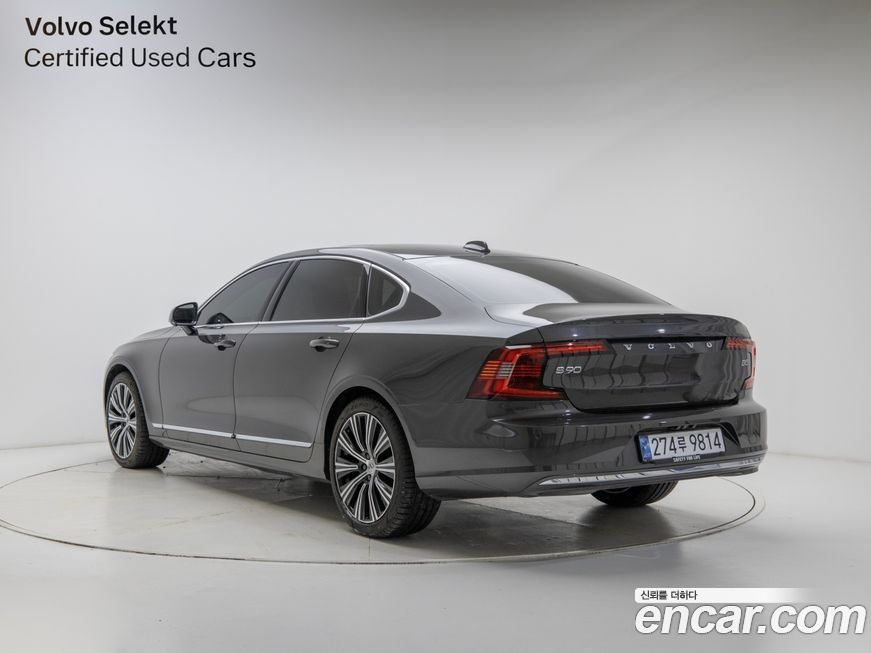 Volvo S90 2024