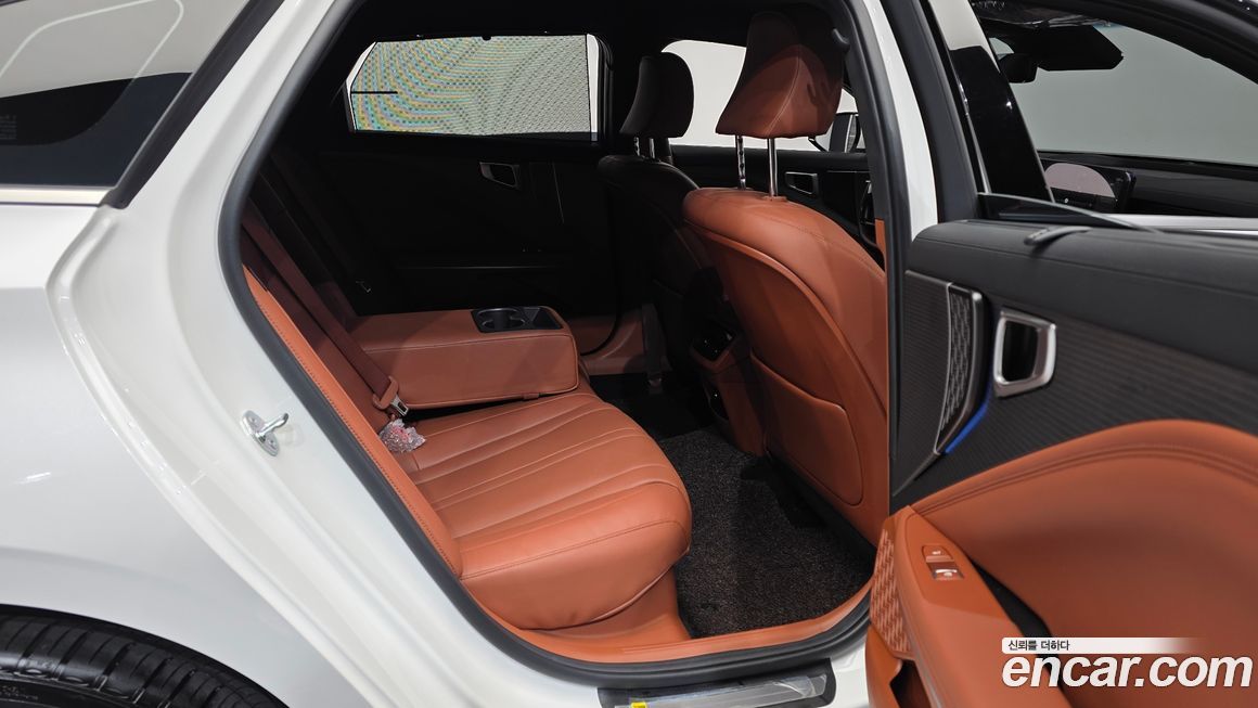 Kia K8 2025