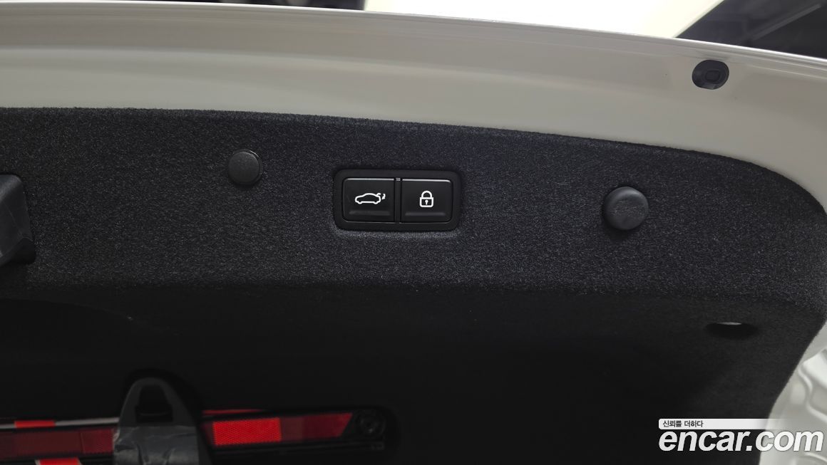 Kia K8 2025