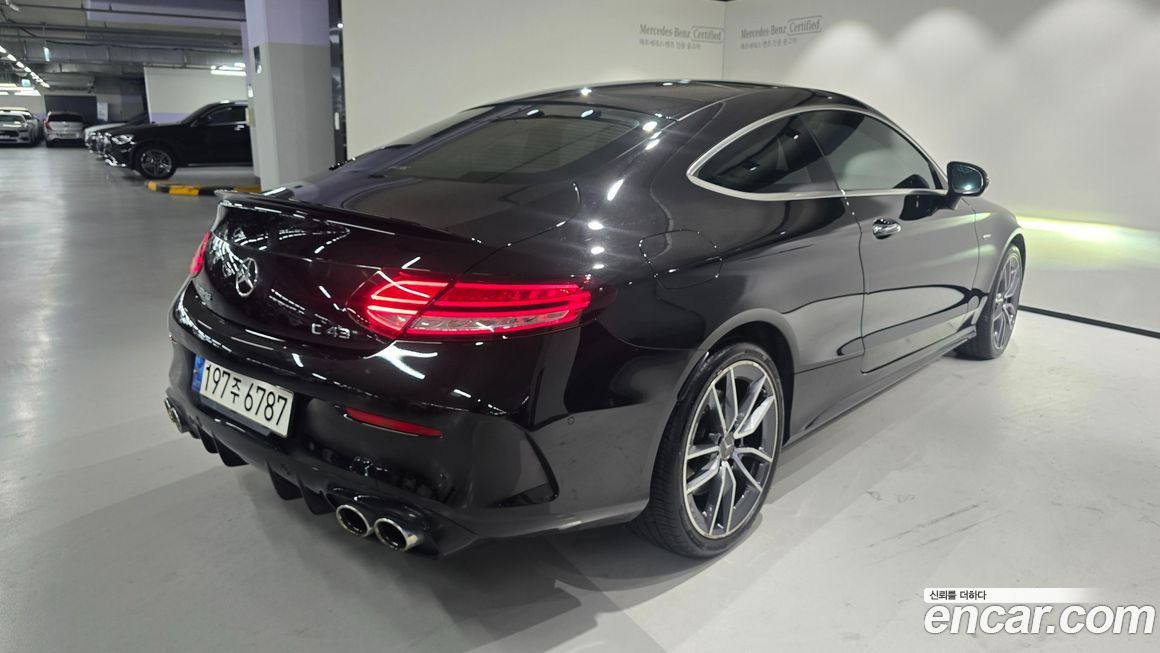Mercedes-Benz C-Class 2022