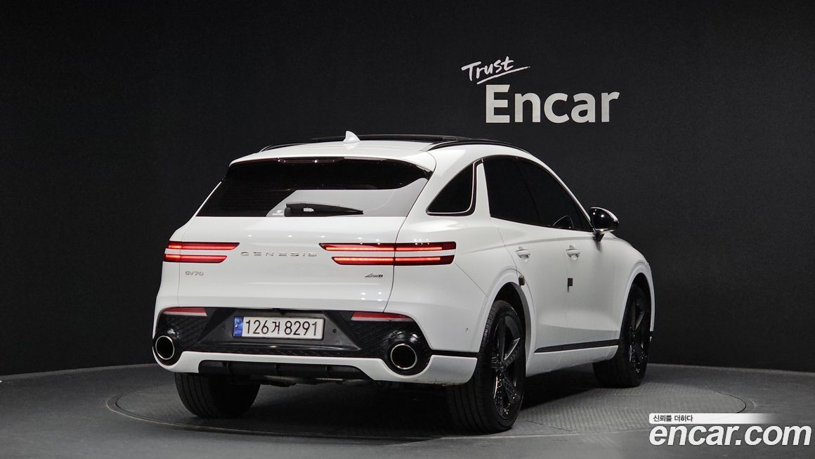 Genesis GV70 2024