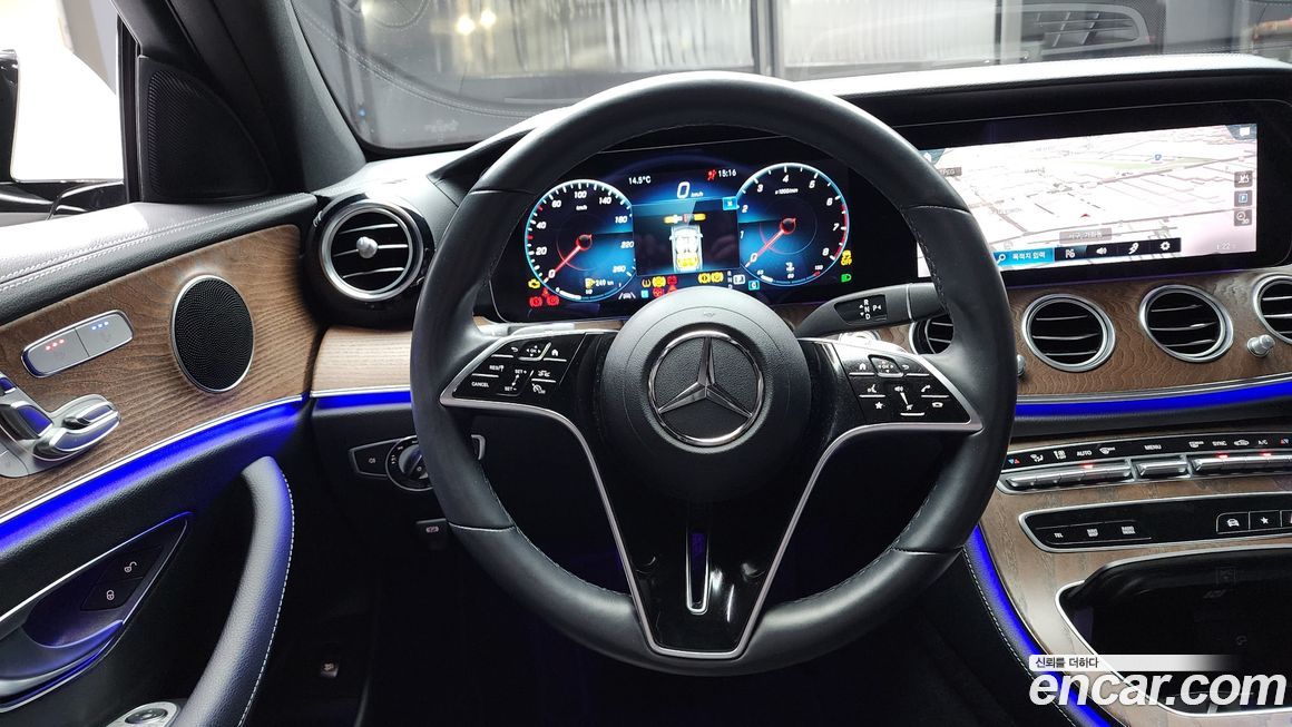 Mercedes-Benz E-Class 2023