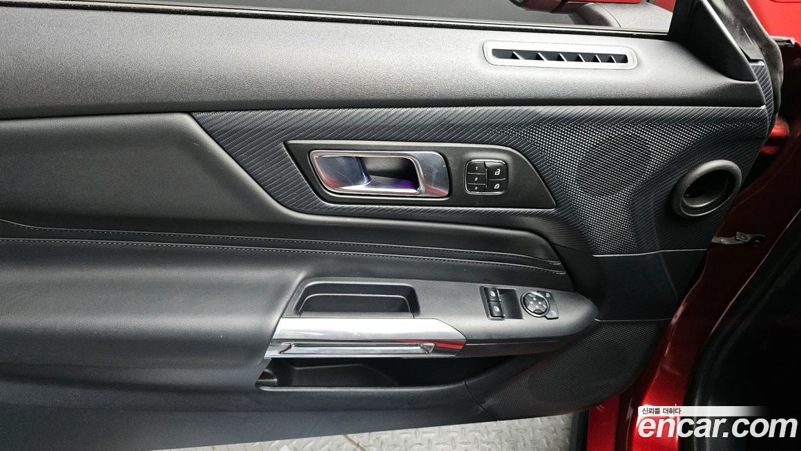 Ford Mustang 2024