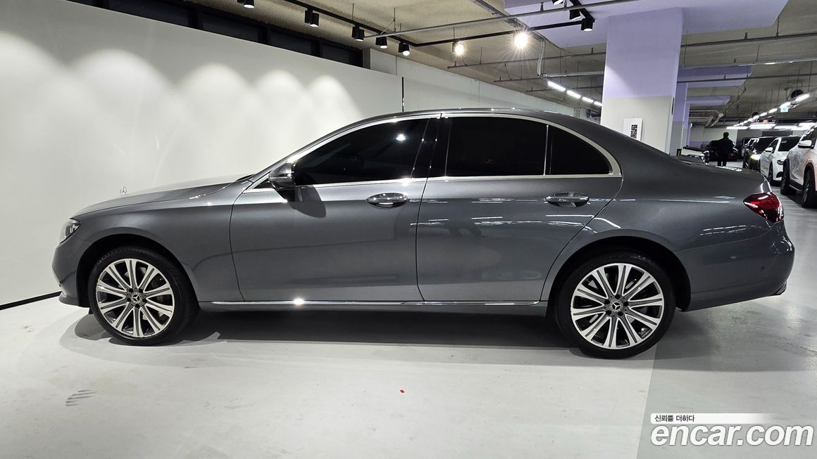 Mercedes-Benz E-Class 2021