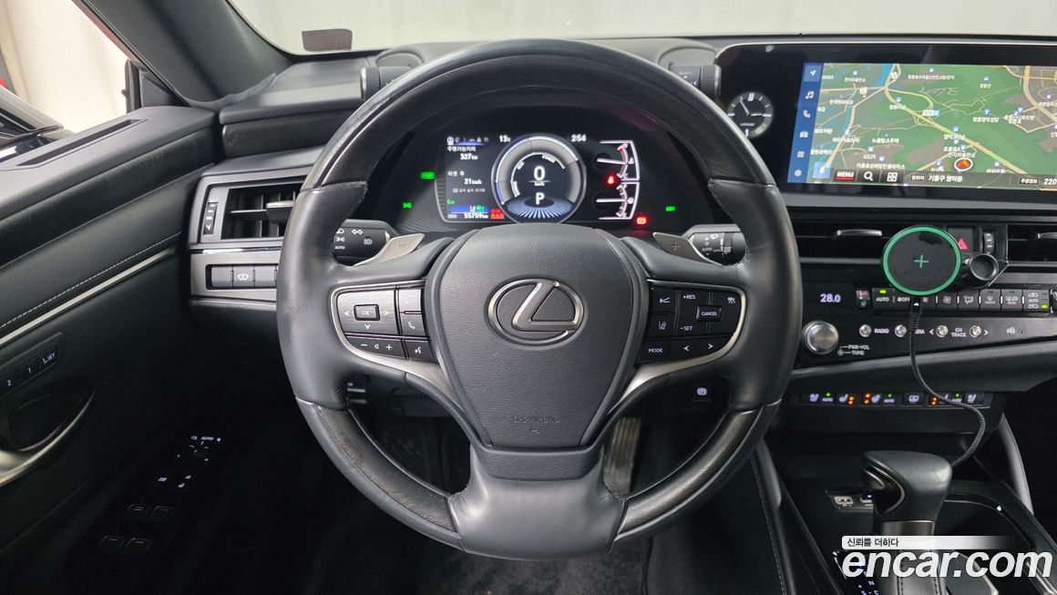 Lexus ES 2023