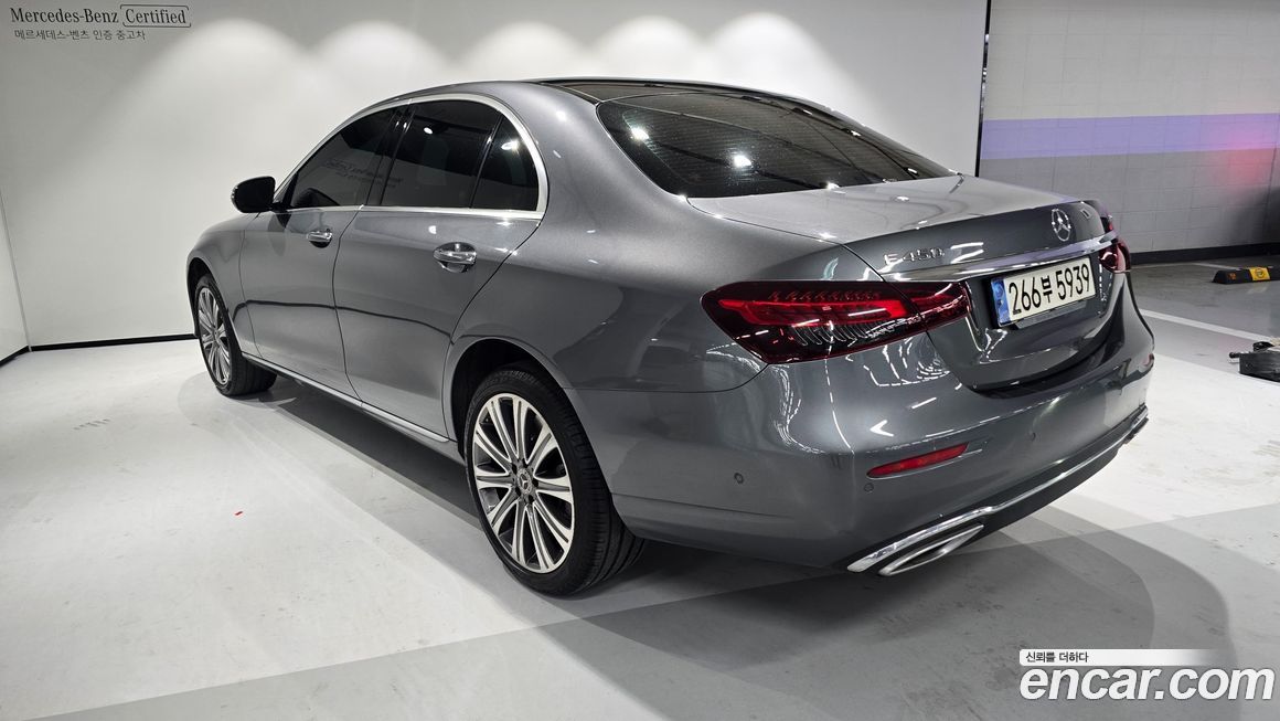 Mercedes-Benz E-Class 2021