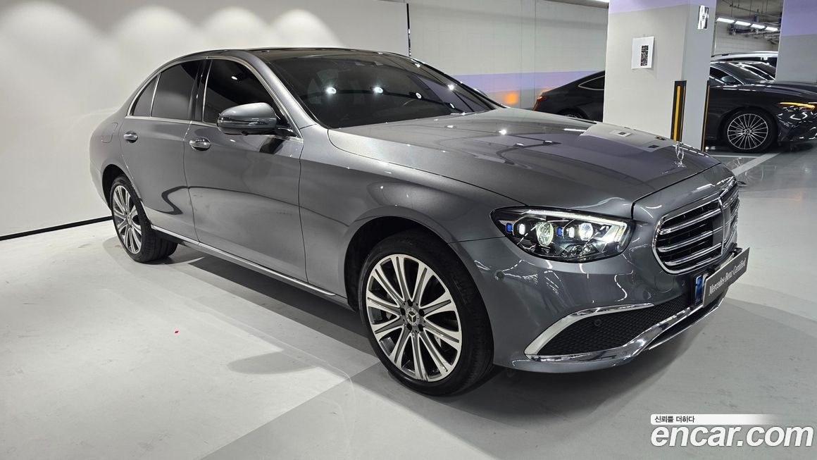 Mercedes-Benz E-Class 2021