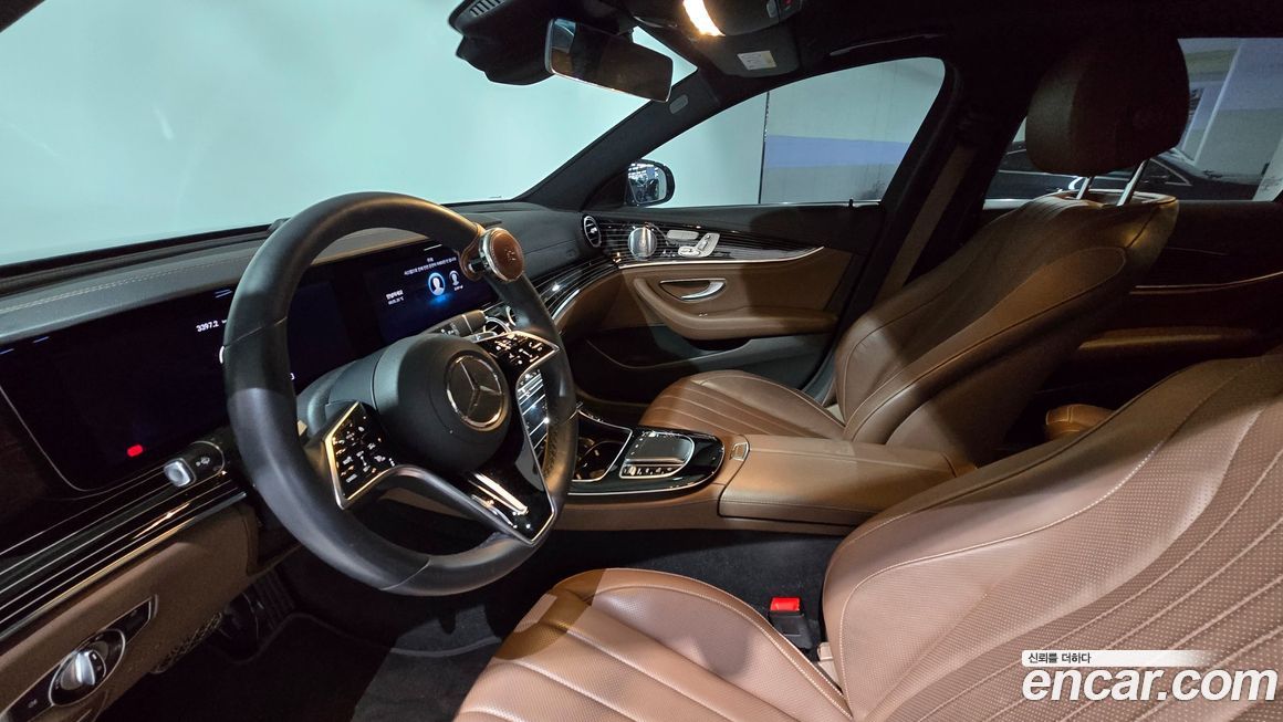 Mercedes-Benz E-Class 2021