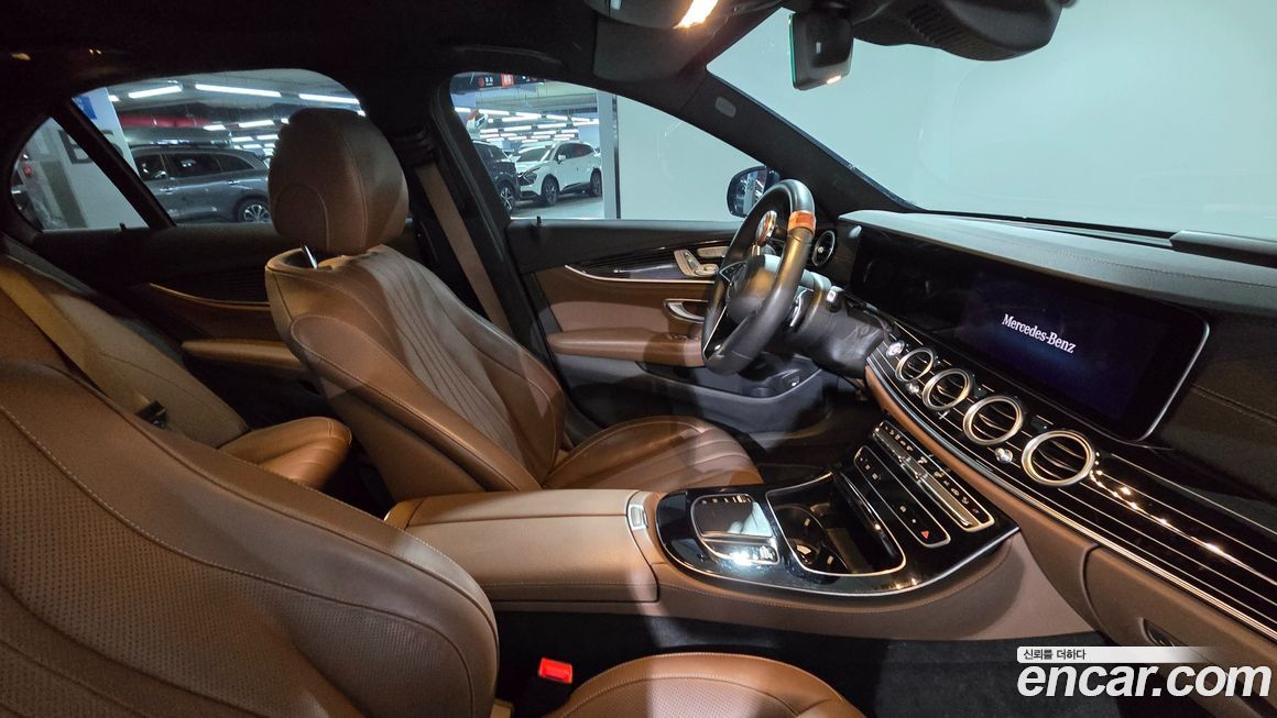 Mercedes-Benz E-Class 2021