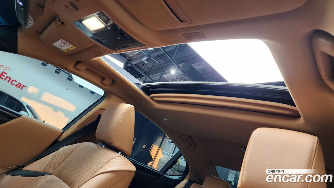 Lexus ES 2022