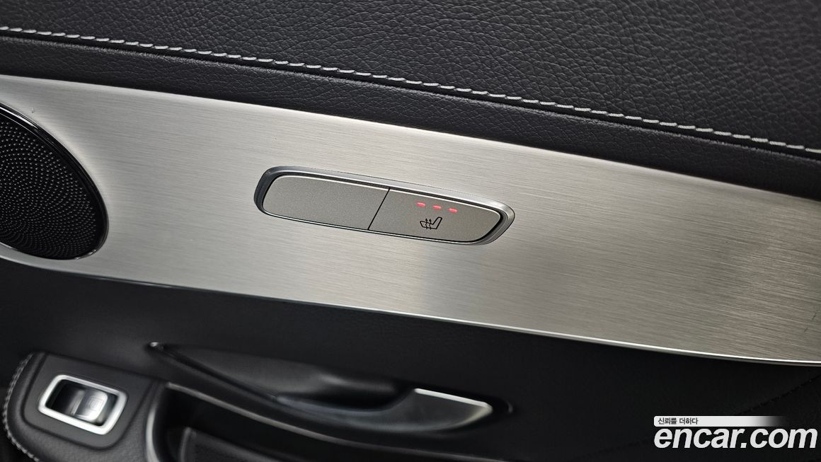 Mercedes-Benz GLC-Class 2023