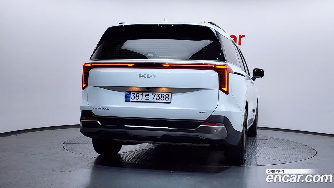 Kia Canival 2025