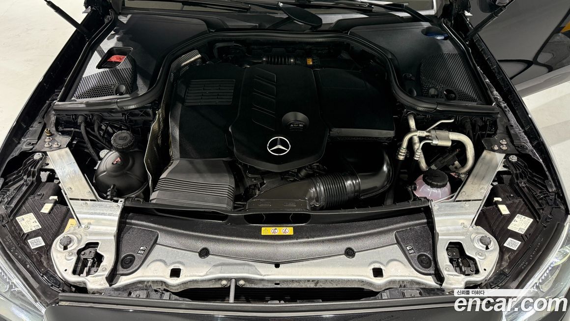 Mercedes-Benz E-Class 2023