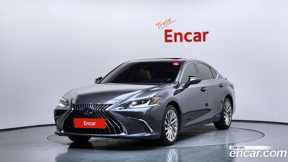 Lexus ES 2022