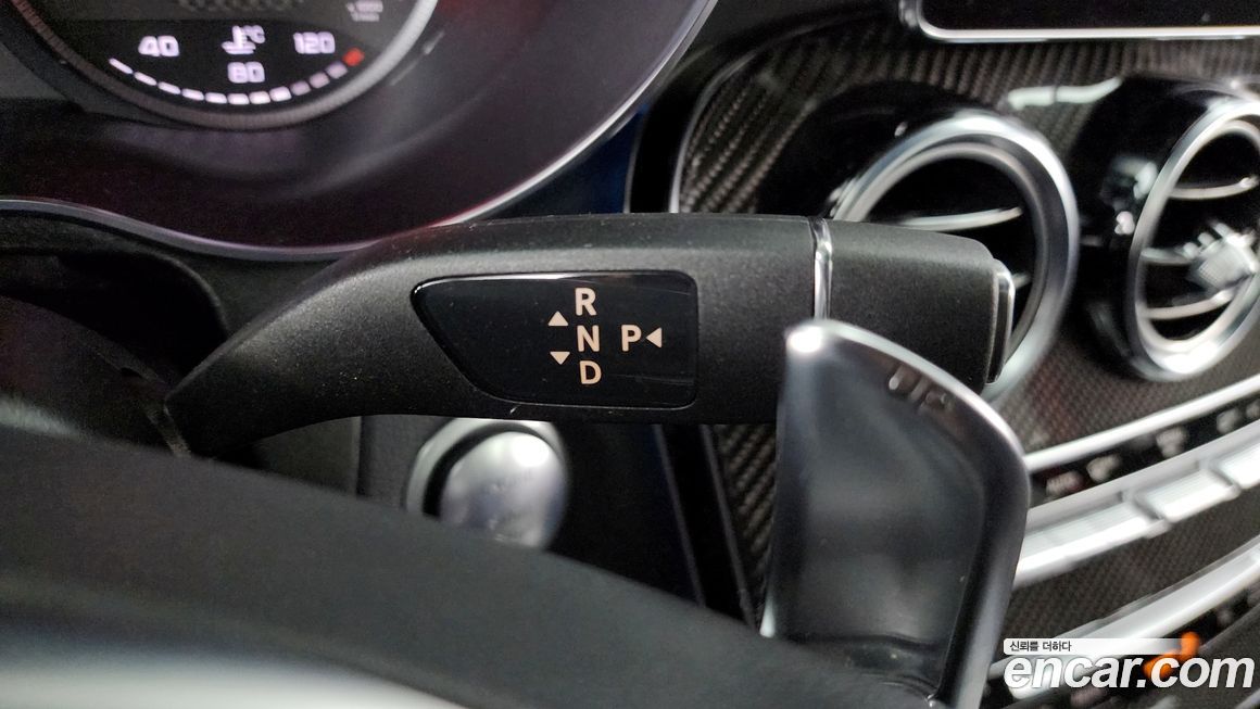 Mercedes-Benz GLC-Class 2019