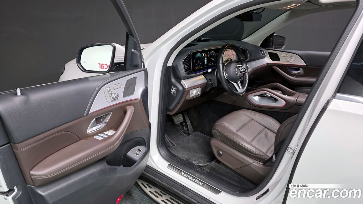 Mercedes-Benz GLE-Class 2021