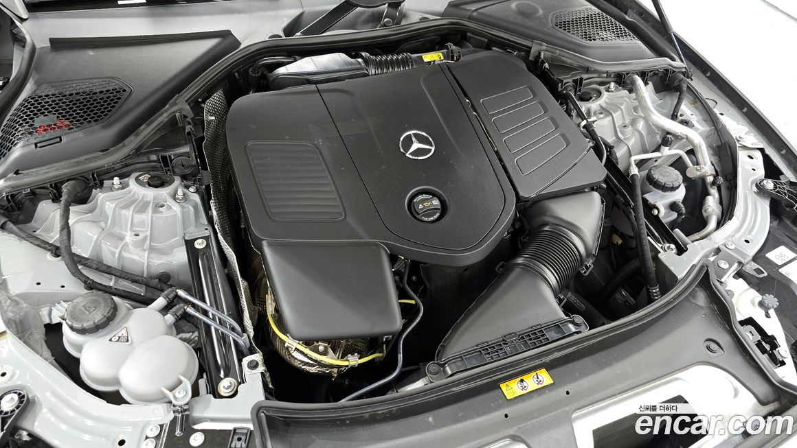 Mercedes-Benz E-Class 2024