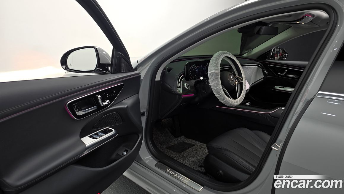 Mercedes-Benz E-Class 2024