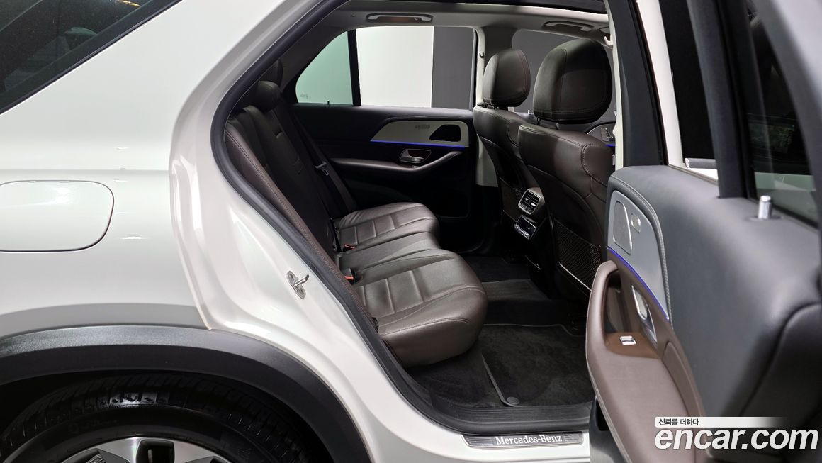 Mercedes-Benz GLE-Class 2021