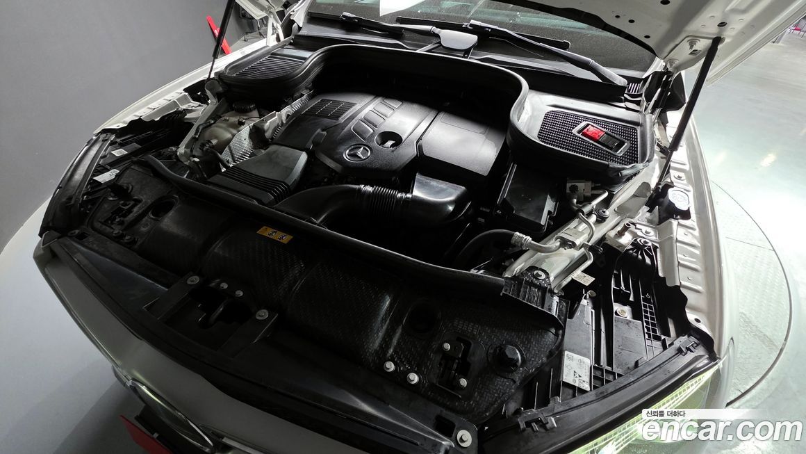 Mercedes-Benz GLE-Class 2021