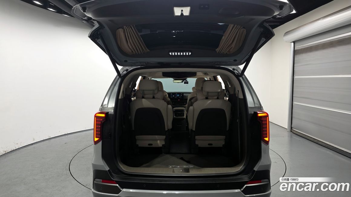 Kia Canival 2025
