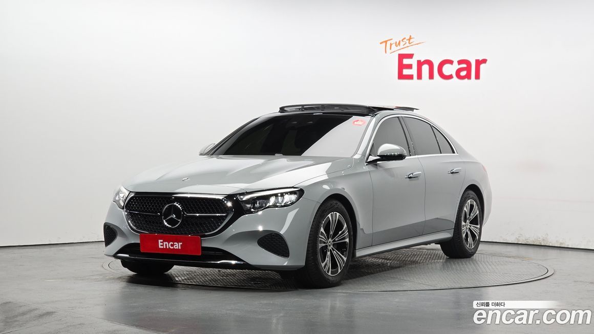 Mercedes-Benz E-Class 2024