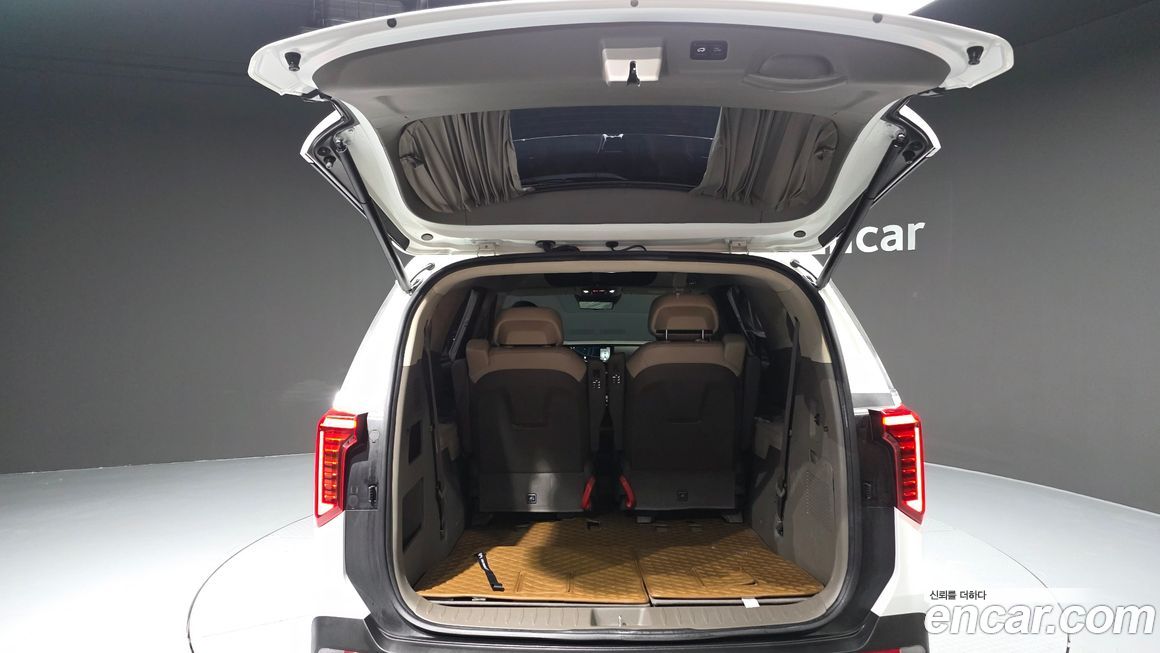 Kia Canival 2024