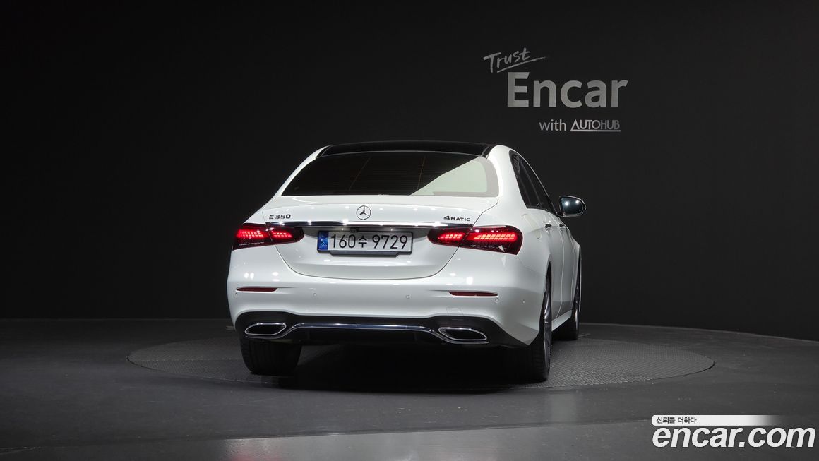 Mercedes-Benz E-Class 2022