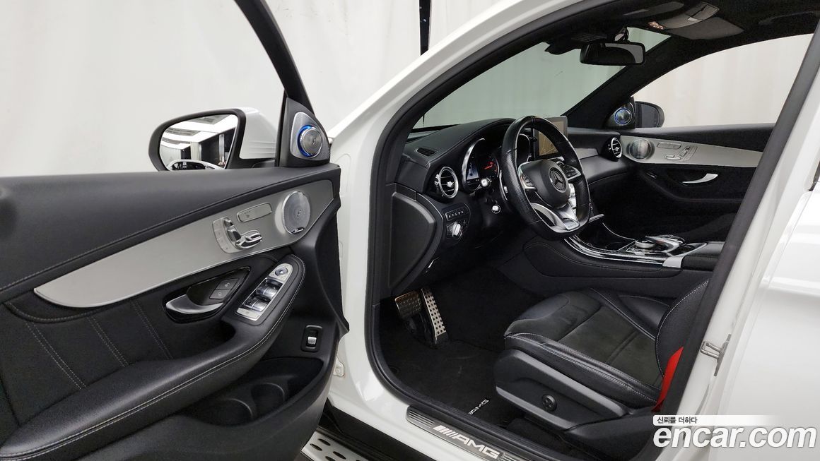 Mercedes-Benz GLC-Class 2019