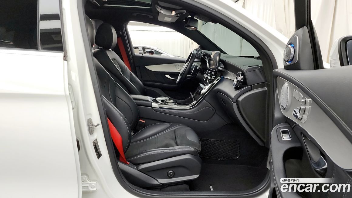 Mercedes-Benz GLC-Class 2019