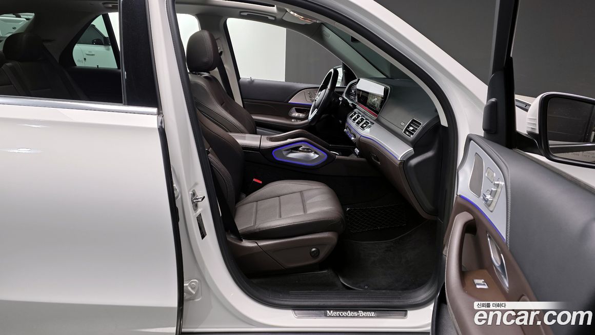 Mercedes-Benz GLE-Class 2021