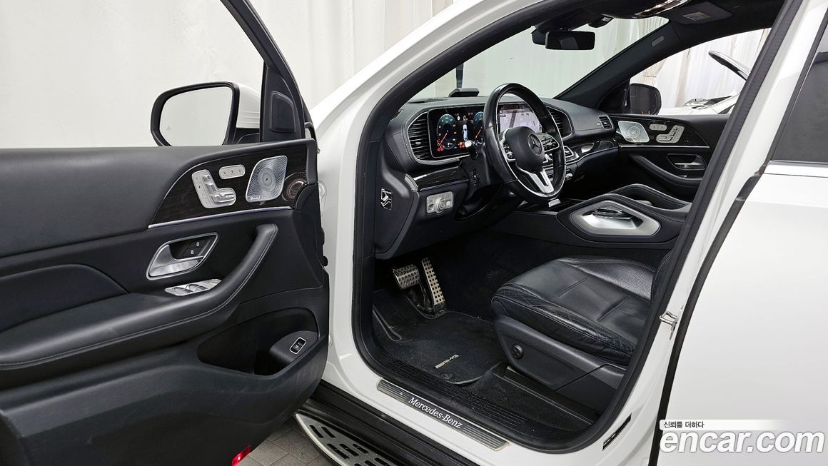 Mercedes-Benz GLE-Class 2021