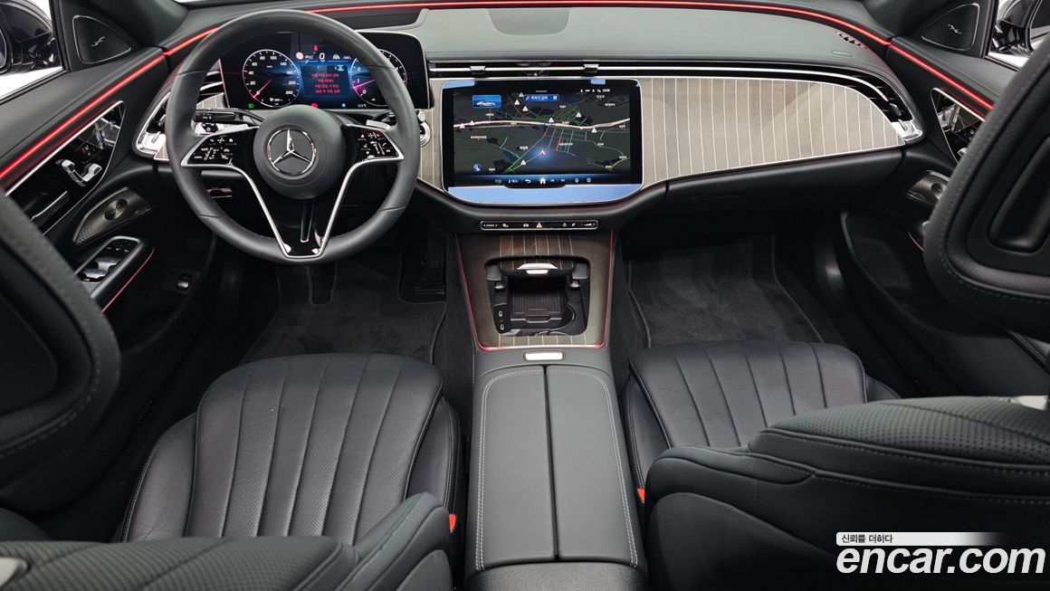 Mercedes-Benz E-Class 2024