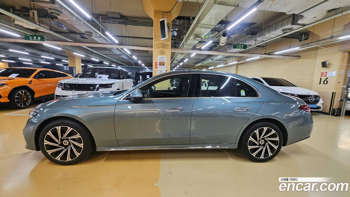Mercedes-Benz E-Class 2024